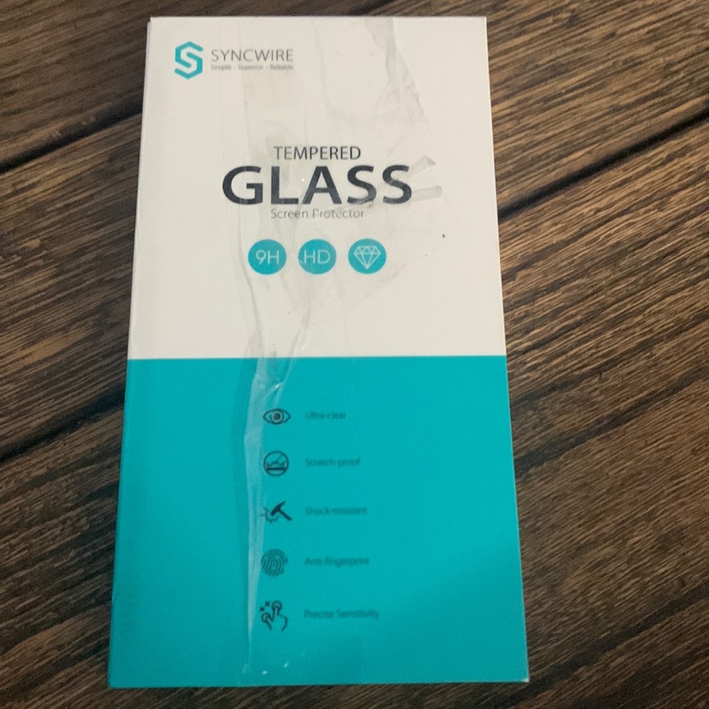 NWT SYNCWIRE tempered glass screen protector, pk of 3 for iPhone 12 Pro max